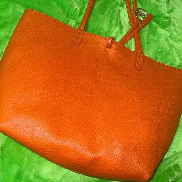 BCBG tote with insert 2 in 1 - Picture 2 of 5